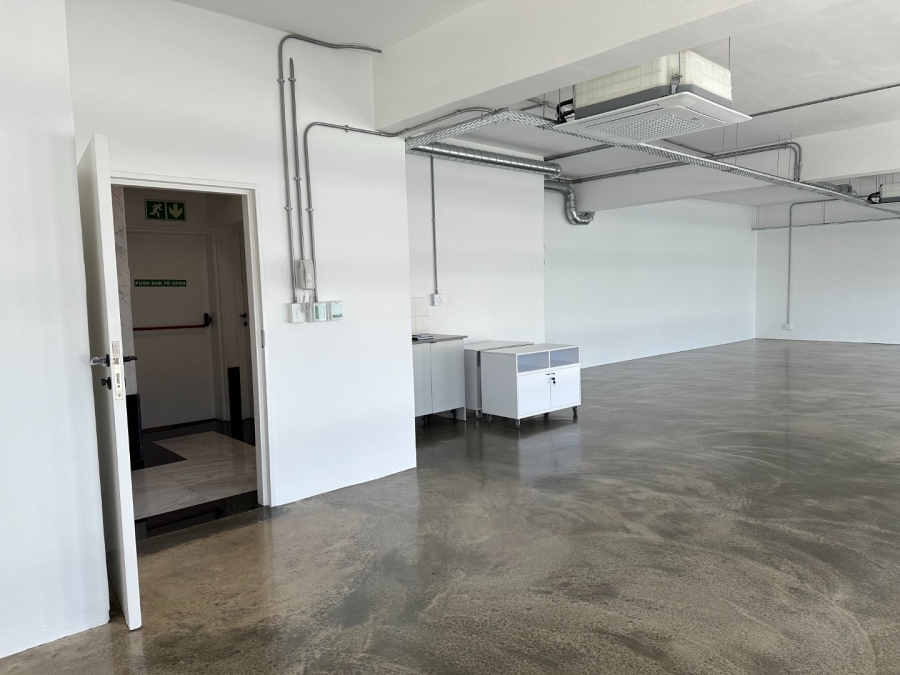 To Let commercial Property for Rent in Gardens Western Cape